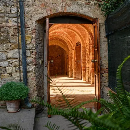 Apartment Il Chiostro & Suvereto