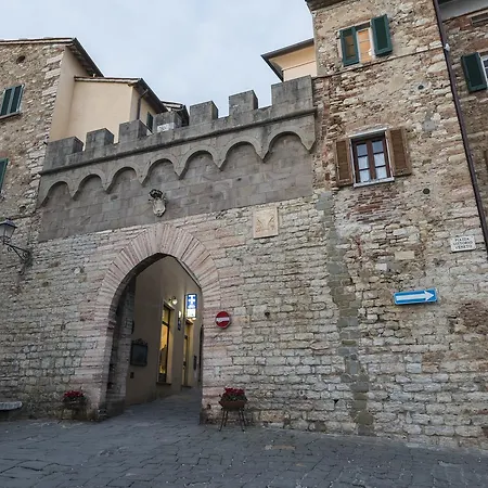 Il Chiostro & *